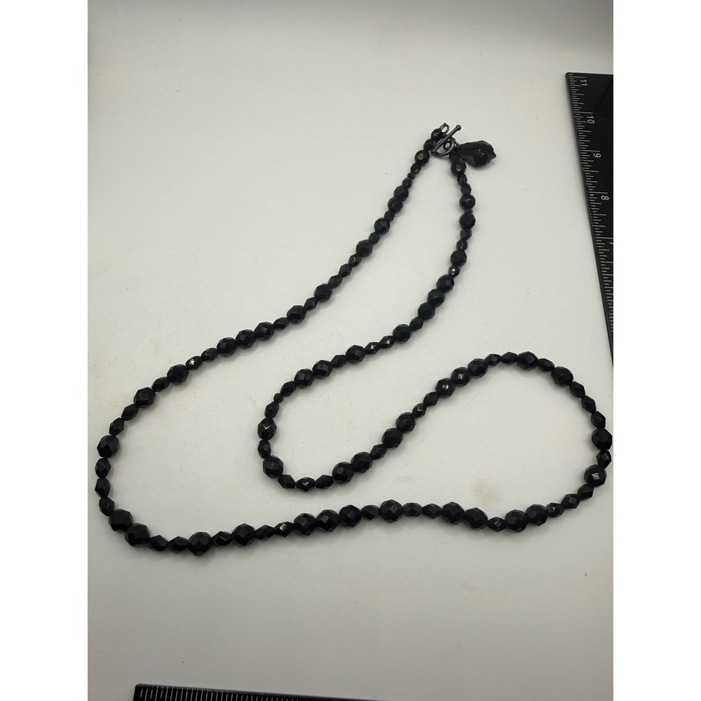Vintage Style Black Faceted Graduated Bead Necklace with Toggle Clasp Pendant